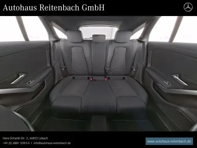 Mercedes-Benz CLA 180
