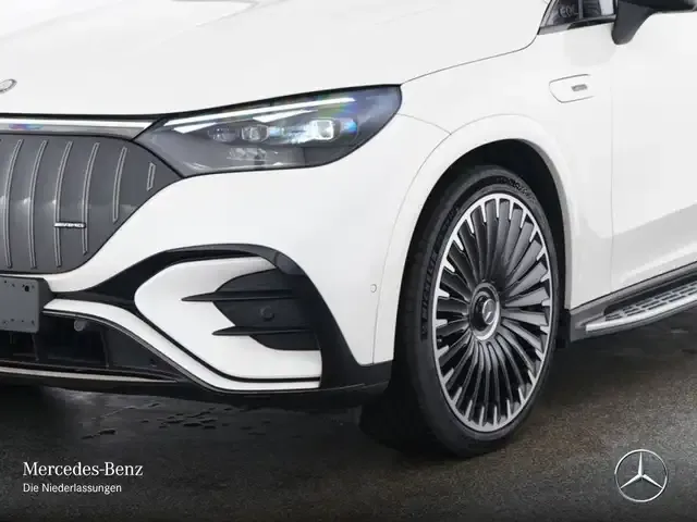 Mercedes-Benz EQE 43