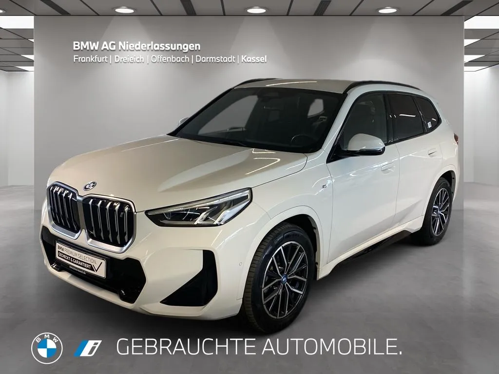 BMW iX1