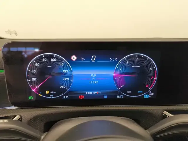 Mercedes-Benz CLA 200