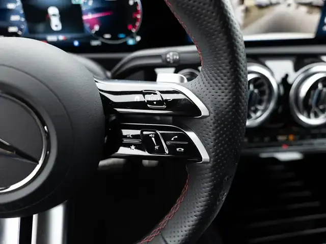 Mercedes-Benz CLA 220