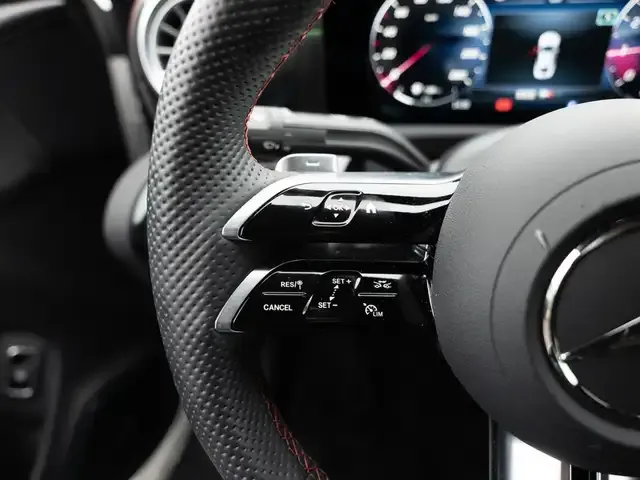 Mercedes-Benz CLA 220