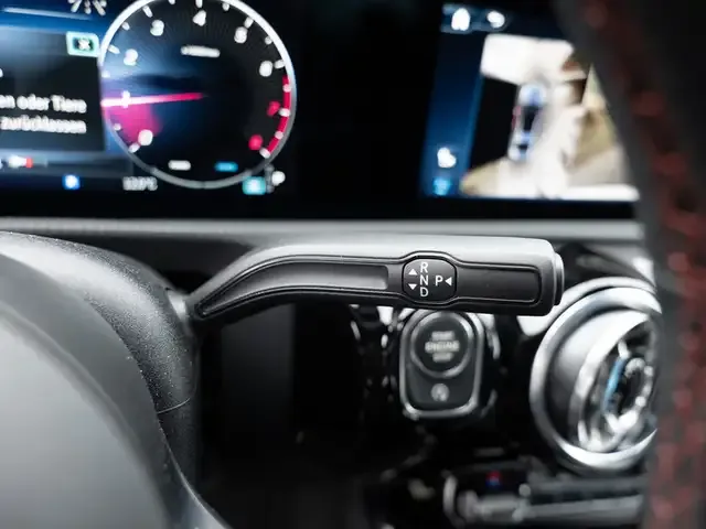 Mercedes-Benz CLA 220