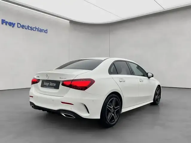 Mercedes-Benz A 220