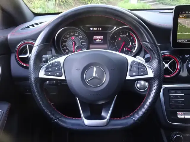 Mercedes-Benz CLA 45 AMG