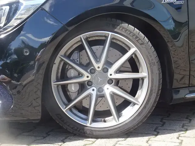 Mercedes-Benz CLA 45 AMG