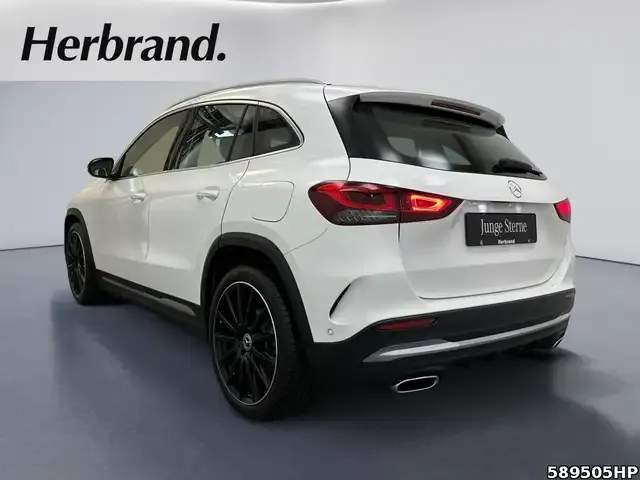 Mercedes-Benz GLA 200