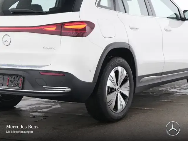 Mercedes-Benz EQA 300