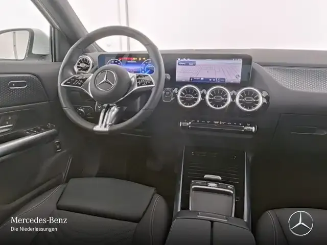 Mercedes-Benz EQA 300