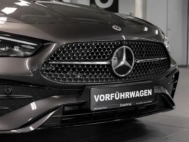 Mercedes-Benz CLE 200