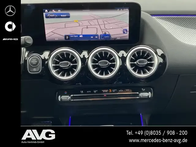 Mercedes-Benz GLA 220