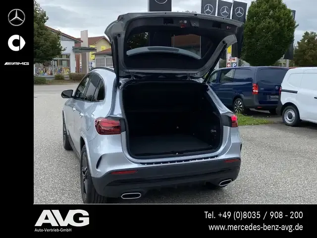 Mercedes-Benz GLA 220