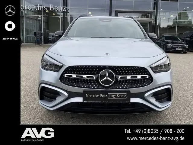 Mercedes-Benz GLA 220
