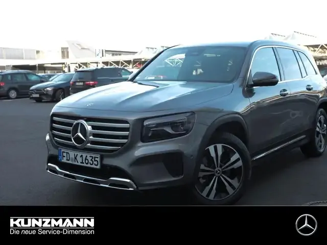 Mercedes-Benz GLB 200
