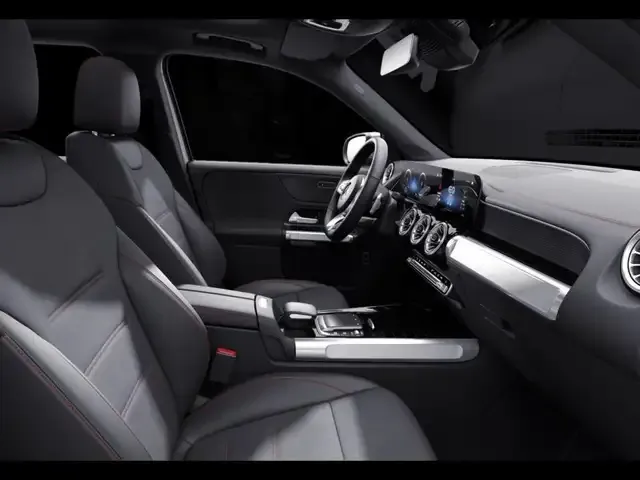 Mercedes-Benz EQB 300