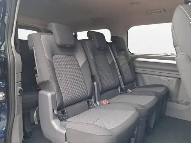 Volkswagen T7 Caravelle