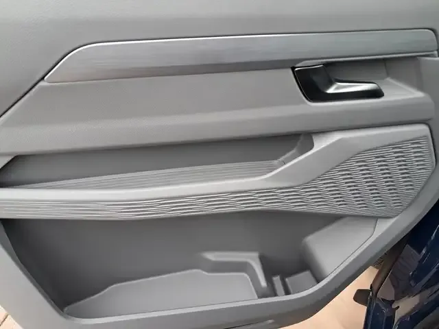 Volkswagen T7 Caravelle