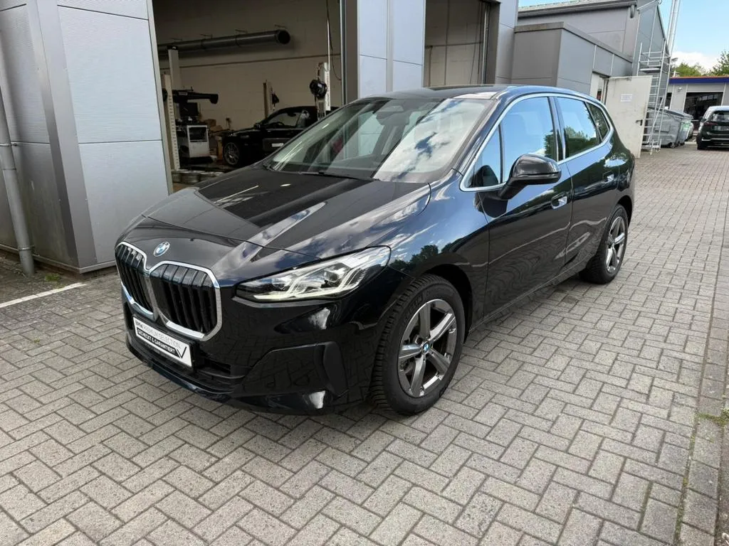 BMW 218