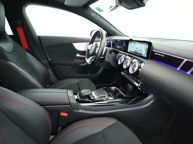 Mercedes-Benz CLA 45 AMG