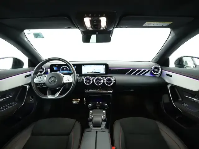 Mercedes-Benz CLA 45 AMG