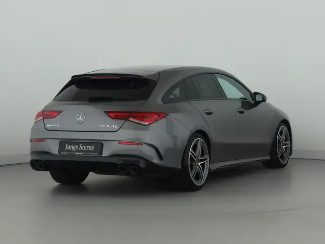 Mercedes-Benz CLA 45 AMG