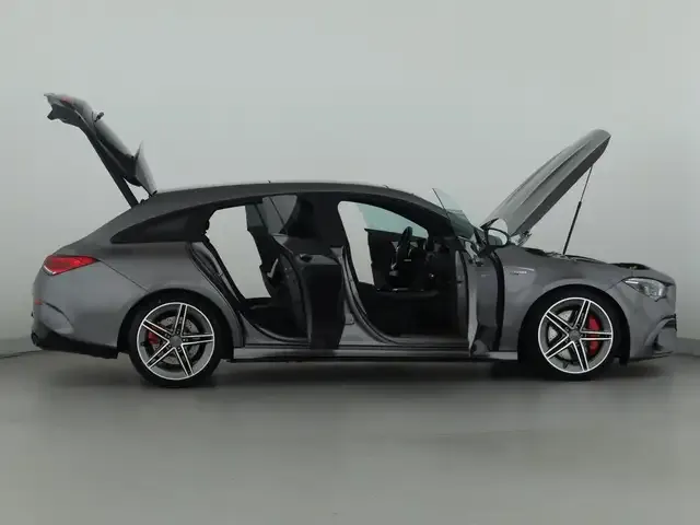Mercedes-Benz CLA 45 AMG