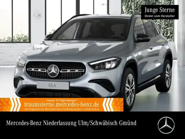 Mercedes-Benz GLA 220