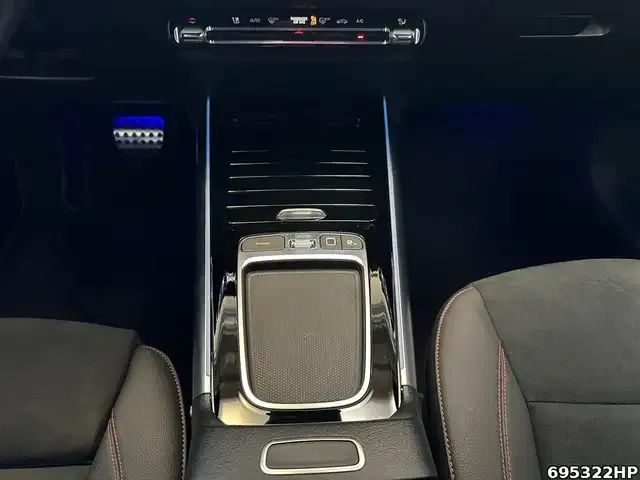 Mercedes-Benz GLA 180