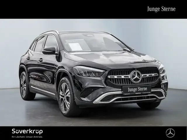 Mercedes-Benz GLA 200