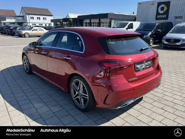 Mercedes-Benz A 200