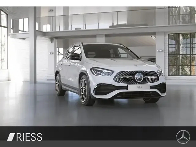 Mercedes-Benz GLA 200