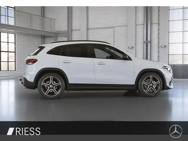 Mercedes-Benz GLA 200