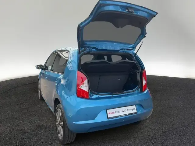 SEAT Mii