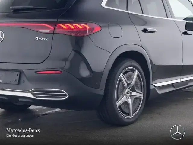 Mercedes-Benz EQE SUV