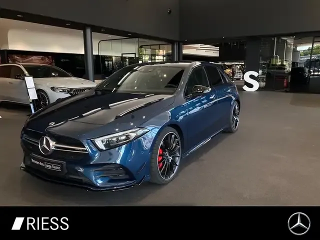Mercedes-Benz A 35 AMG