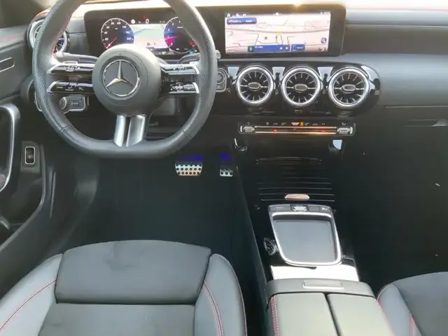 Mercedes-Benz CLA 180