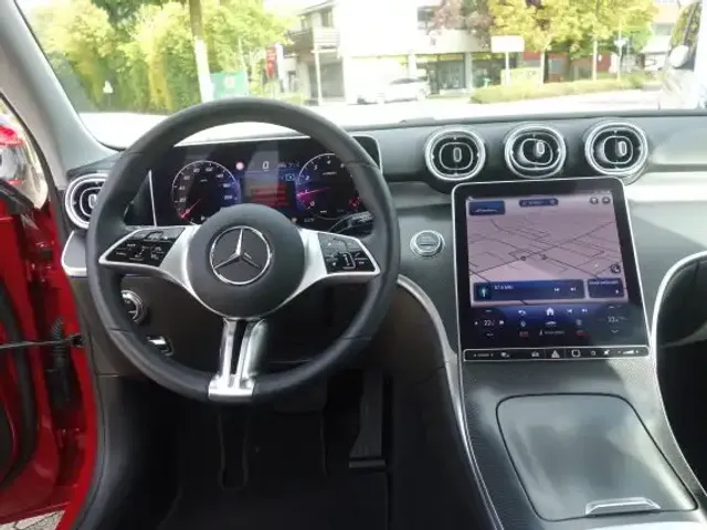 Mercedes-Benz C 180