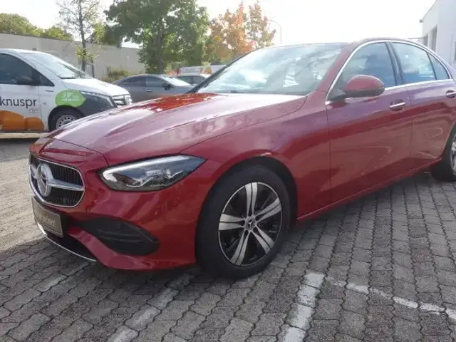 Mercedes-Benz C 180