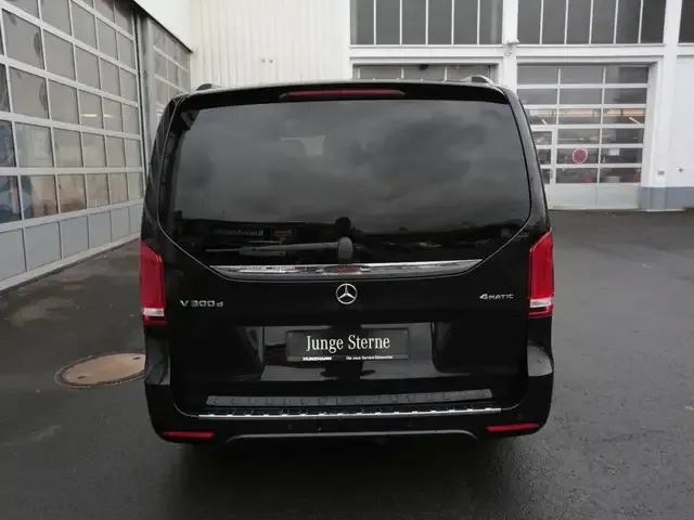 Mercedes-Benz V 300