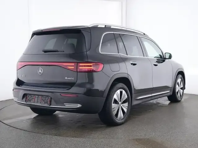Mercedes-Benz EQB 300
