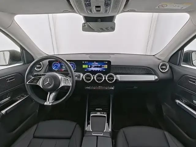 Mercedes-Benz EQB 300