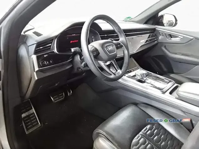 Audi RS Q8