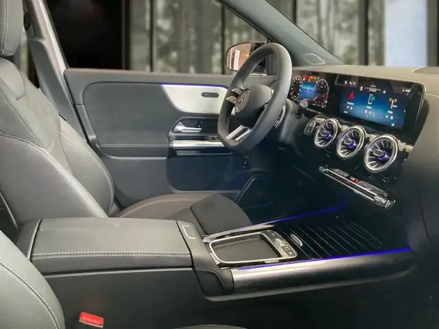 Mercedes-Benz GLA 220