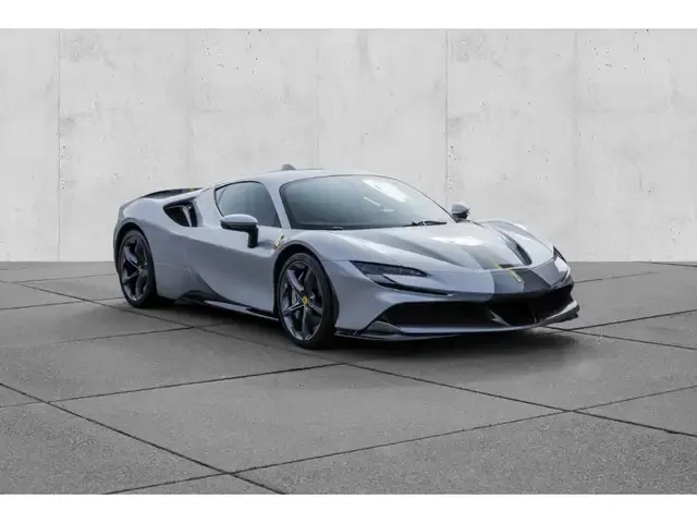 Ferrari SF90 Stradale