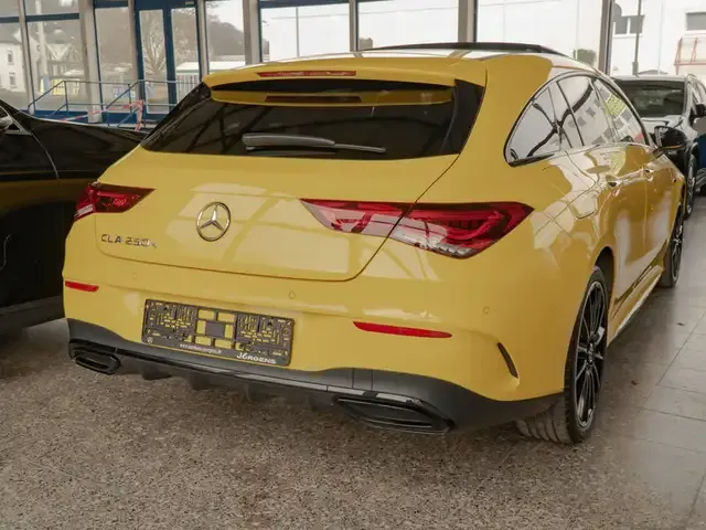Mercedes-Benz CLA 250