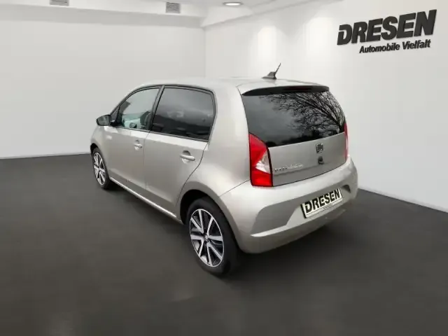 SEAT Mii