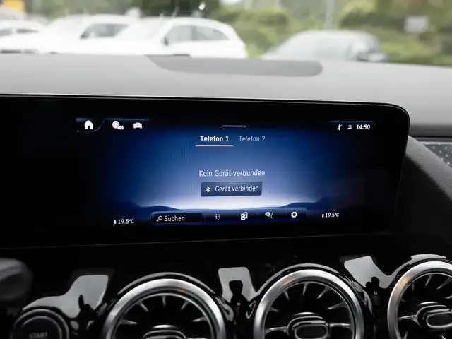 Mercedes-Benz EQA 300