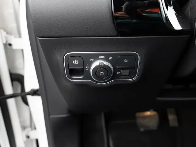 Mercedes-Benz EQA 300