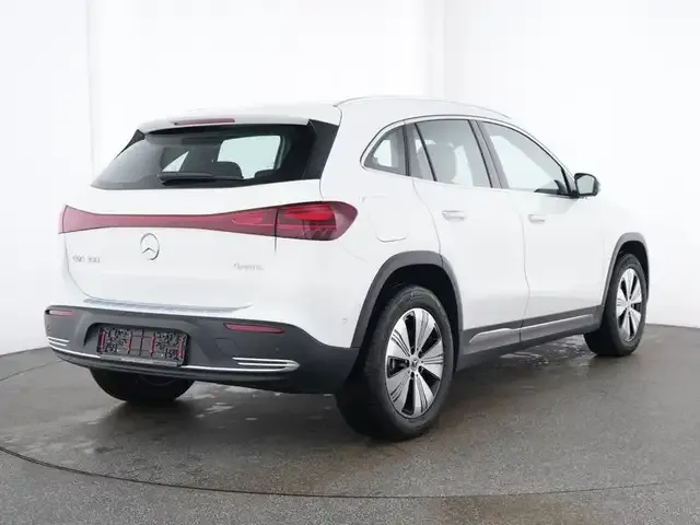 Mercedes-Benz EQA 300