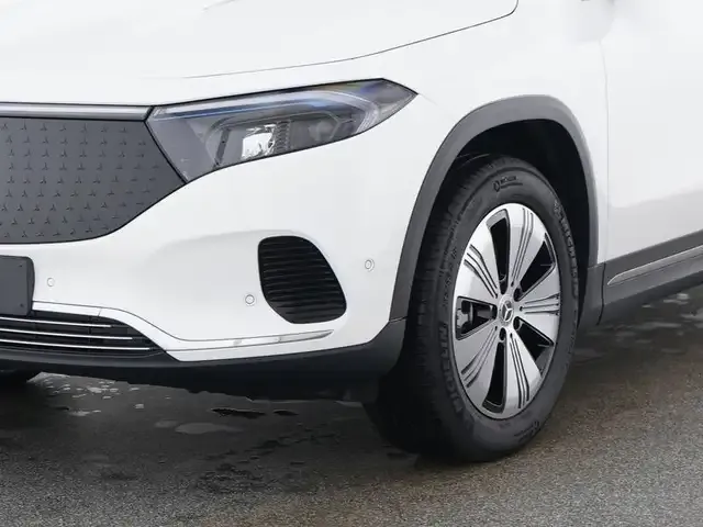 Mercedes-Benz EQA 300